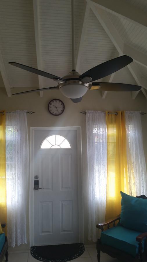 Spacious Colonial Bridgetown Exterior foto
